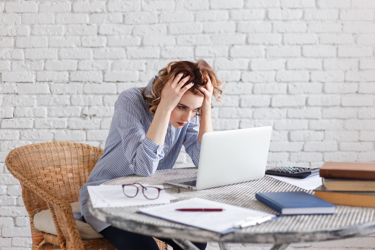 ¿Ansiedad en el trabajo? Causas, síntomas y tratamiento 